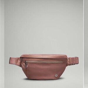 Lululemon City Adventurer Belt Bag 2.5L in twilight rose